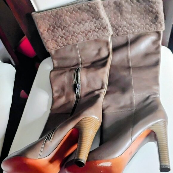 Genuine Taupe Coach Boots Size 9, M Width, Heels 3/4 Inches High, Gently Worn - Picture 3 of 8